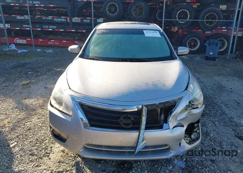 2015 Nissan Altima 2.5 Sv z USA, uszkodzony, nr VIN 1N4AL3AP2FC590224